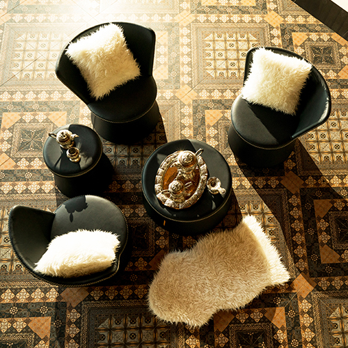 STIZZY Accent Chair & Stool