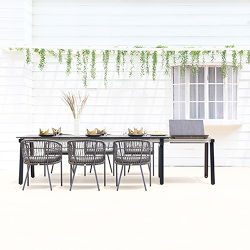 MAXXIMUS Extension Table & BONO Dining Chair