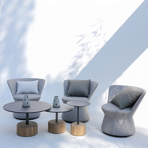 STIZZY Swivel Accent Chair & GLYPH Low Table