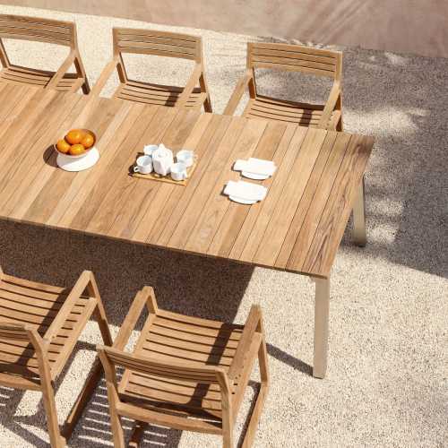 MAXXIMUS Extension Table & ESTATE Dining Chair