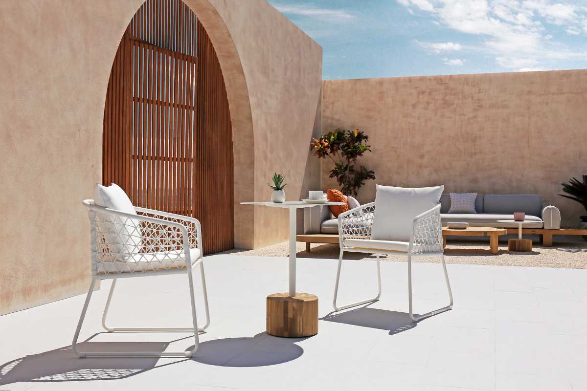 OHANA_dining_chair_GLYPH_bistro_table_1a_med