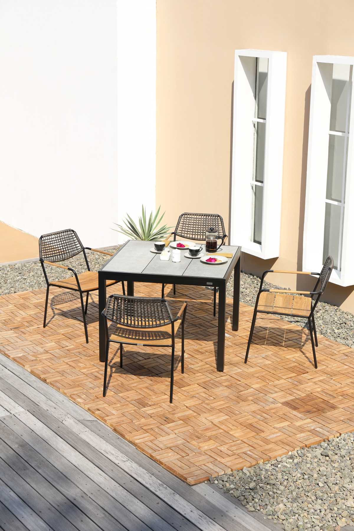 MEIKA_dining_chair_ALLUX_square_table_med