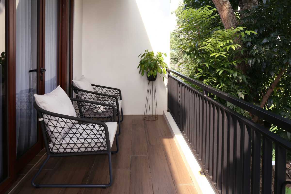 OHANA_lounge_chair_med