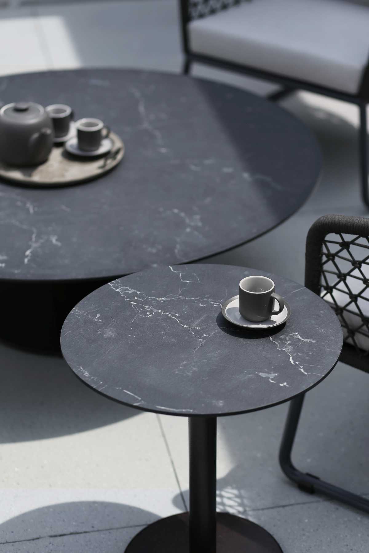 STIZZY_low_table_detail_med