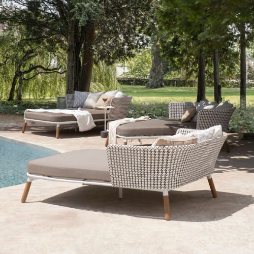 DAISY MAE Daybed-Teak Leg