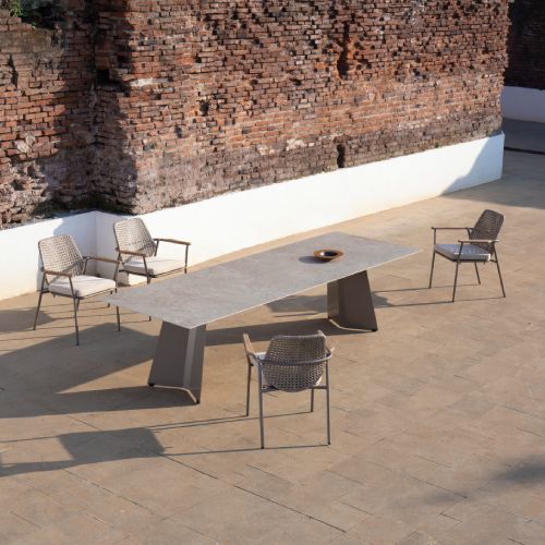 PRADO Table & CLARA Dining Chair 2