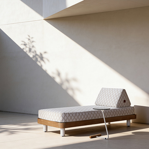 DELANO Chaise, DAISY C Table